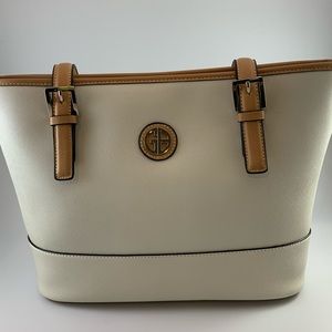 GIANI BERNINI
Saffiano Faux Leather Medium Tote